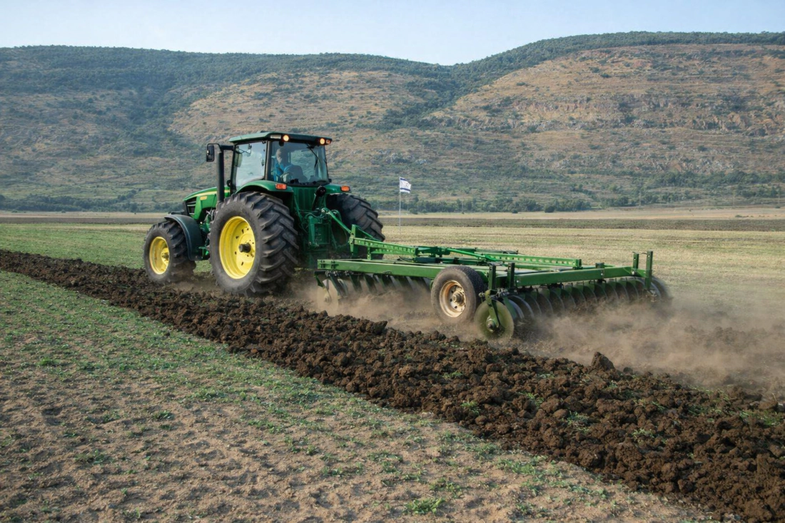 Turf Dethatcher Adjusting Depth on a Commercial Golf Course